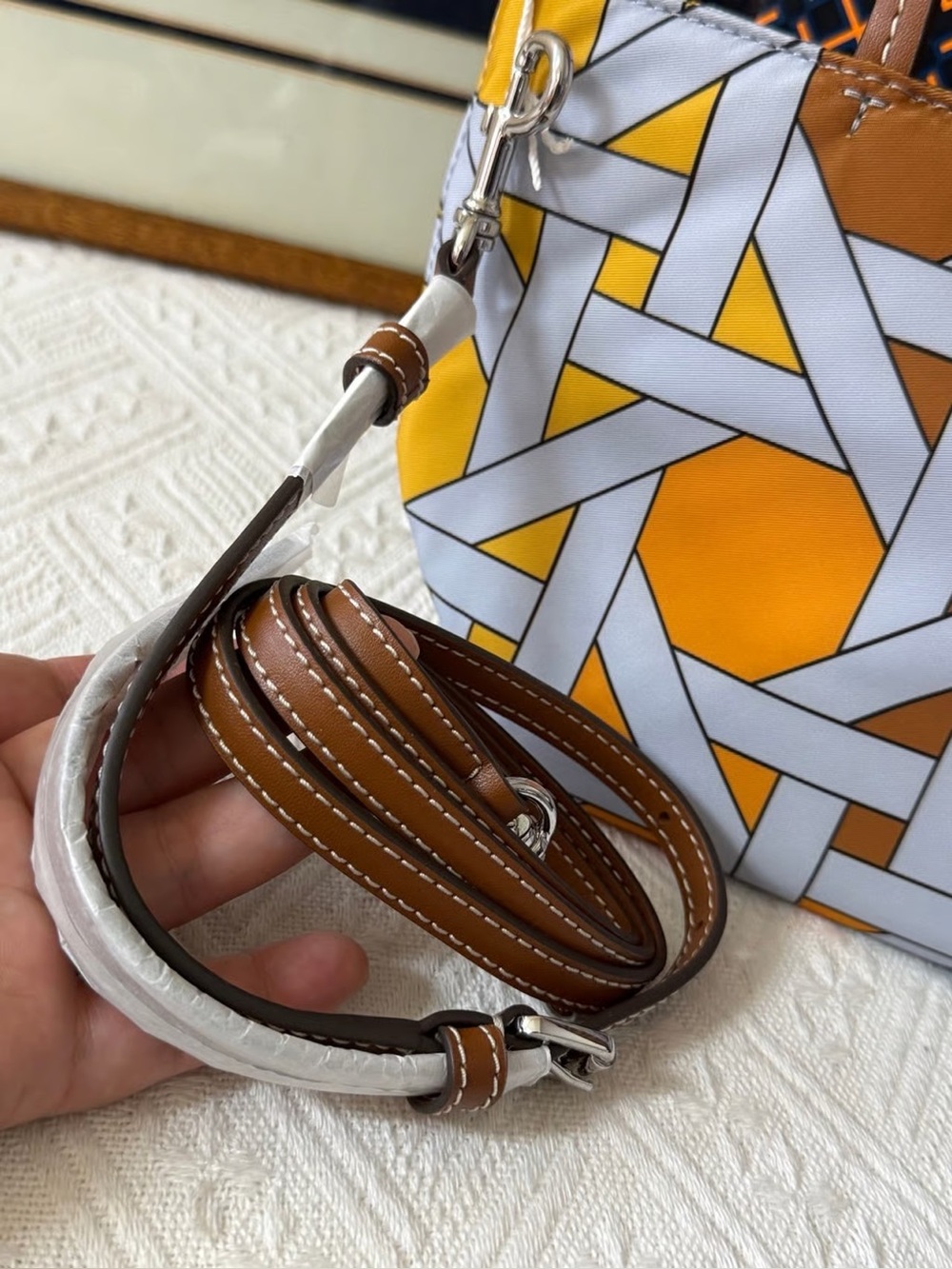 Tory Burch NYLON PRINTED MINI TOTE - Picture 4 of 13